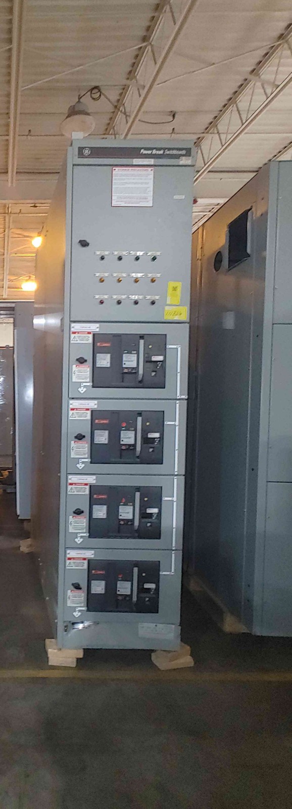 GE Power Break Switchboard Switchgear 4000A 2500A 480V 3PH 3W 85kA 0113A8532