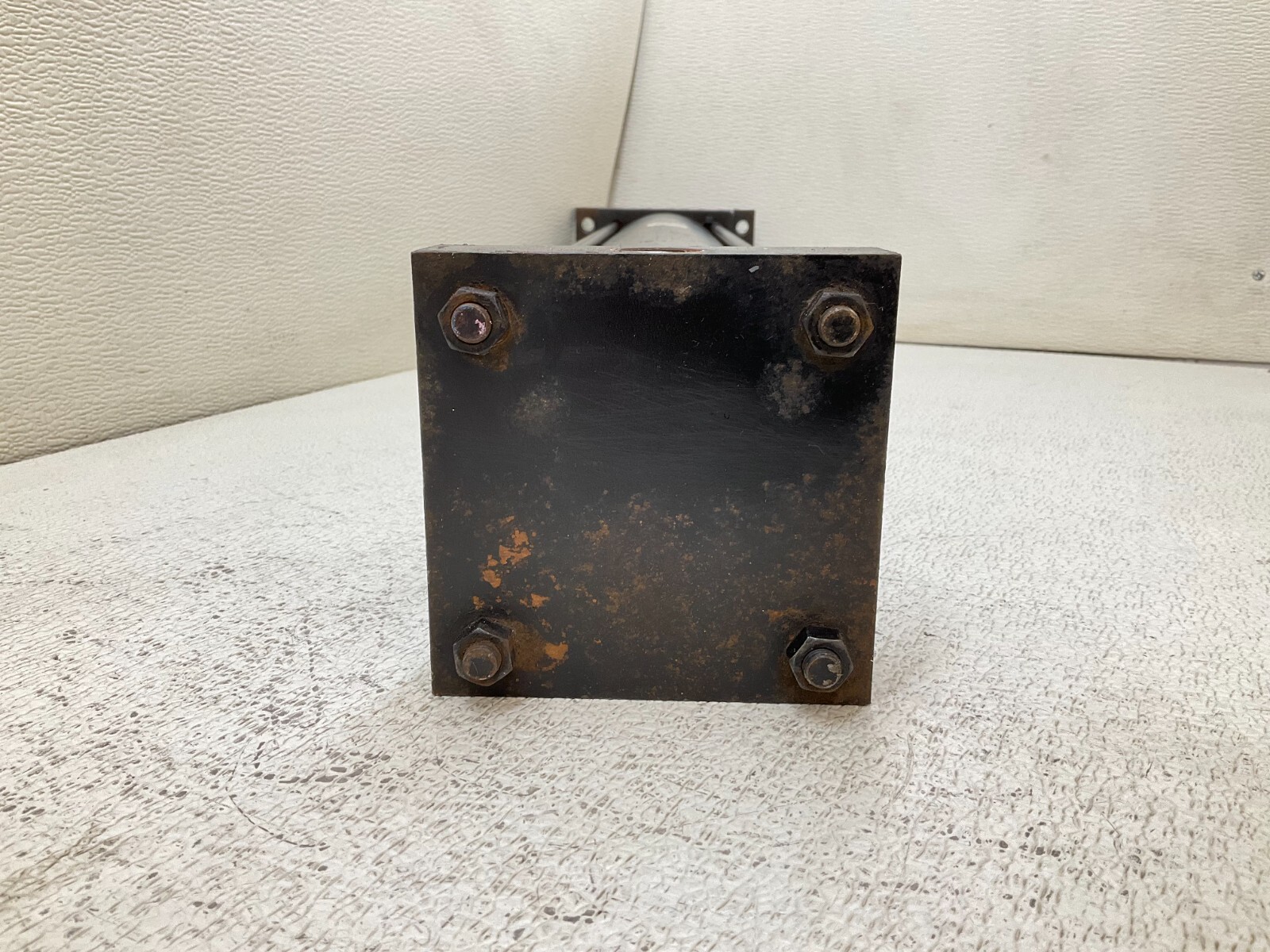 Parker 04.00 CJ2AU14AC 24.000 Pneumatic Cylinder Series 2A CJ2AU14AC (VT)