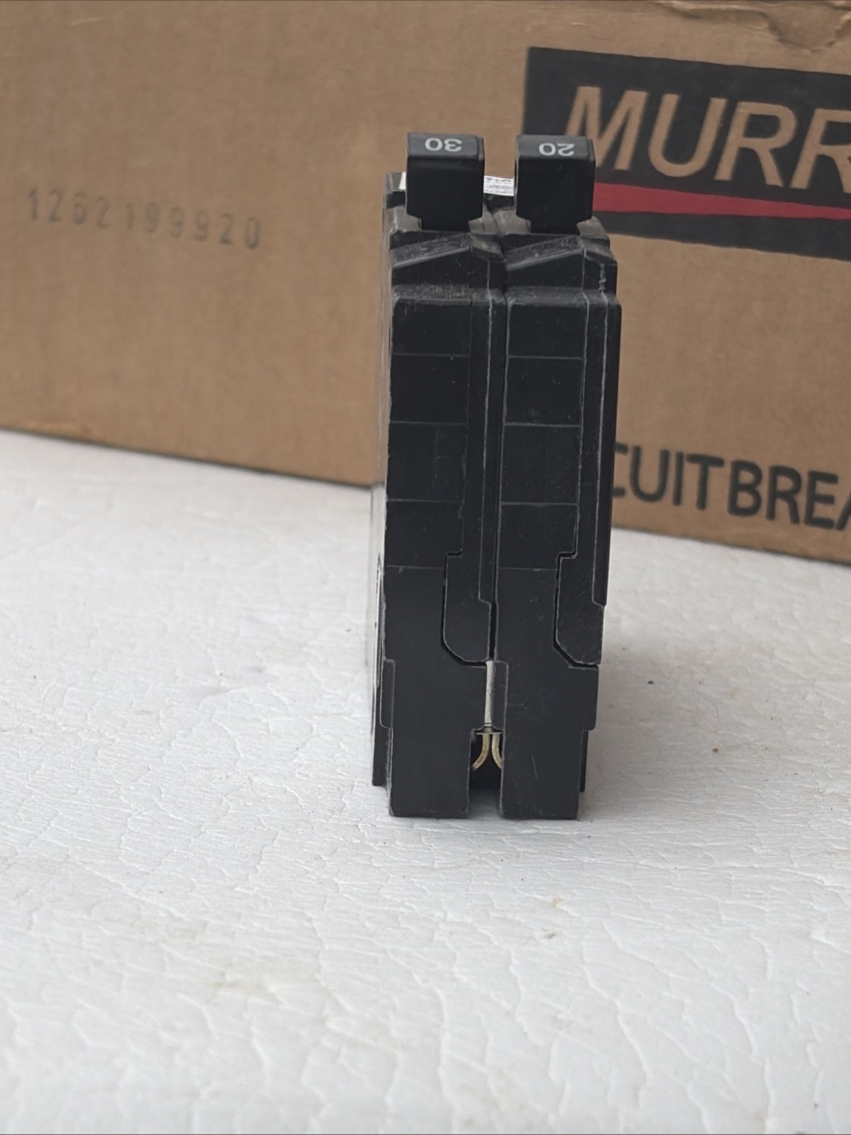 MURRAY MP2030 TYPE MH-T two single pole Twin Tandem 20A / 30A Circuit Breaker