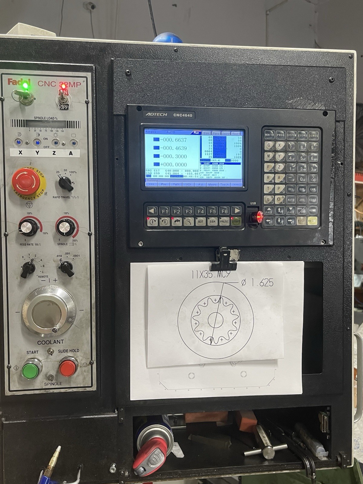 Fadal 2216 w/new control 4020 CNC Vertical Machining Center CNC CAT40 7500RPM