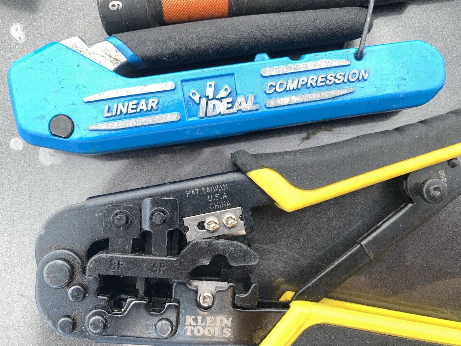 NICE Low Voltage Tool Kit CAT 6 Coax RJ-45 Crimpers Snips Keystone Sockets Bag