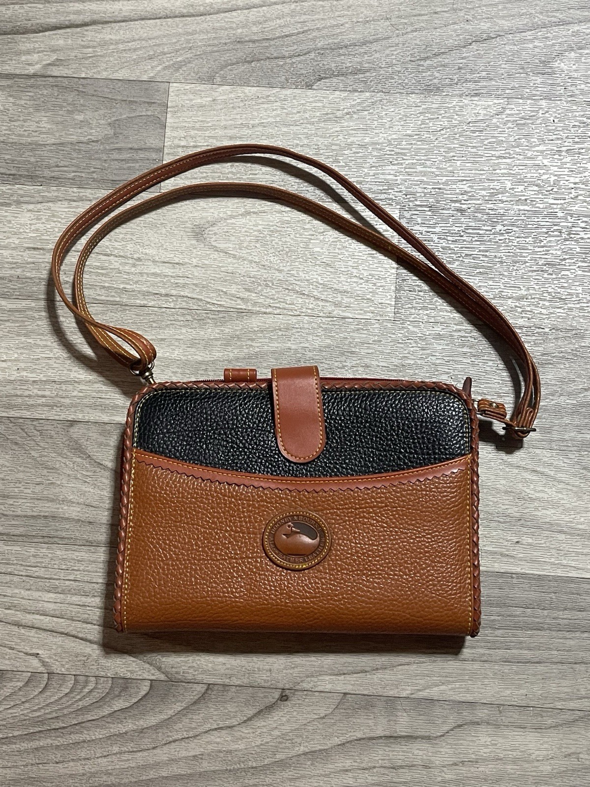 Dooney & Bourke Organizer Notebook Planner Calendar Leather Vintage Crossbody