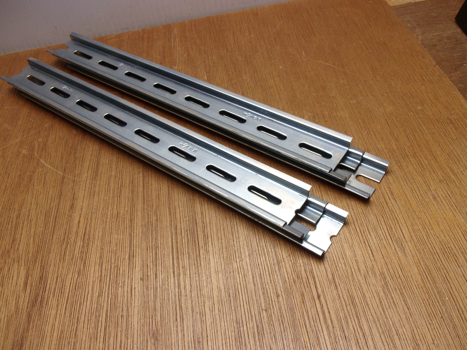 (Qty.6) Wago 12″ DIN Mounting Slotted Carrier Rail 35 X 7.5 MM Zinc Plated Steel