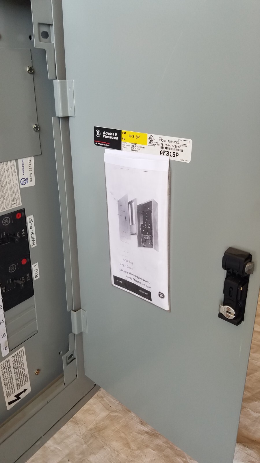 AEU3182RCX GE 225 Amp 480Y/277V 3Ø 4W 18ct. N1 Main Lug Panel w/ 4 TEY Breakers
