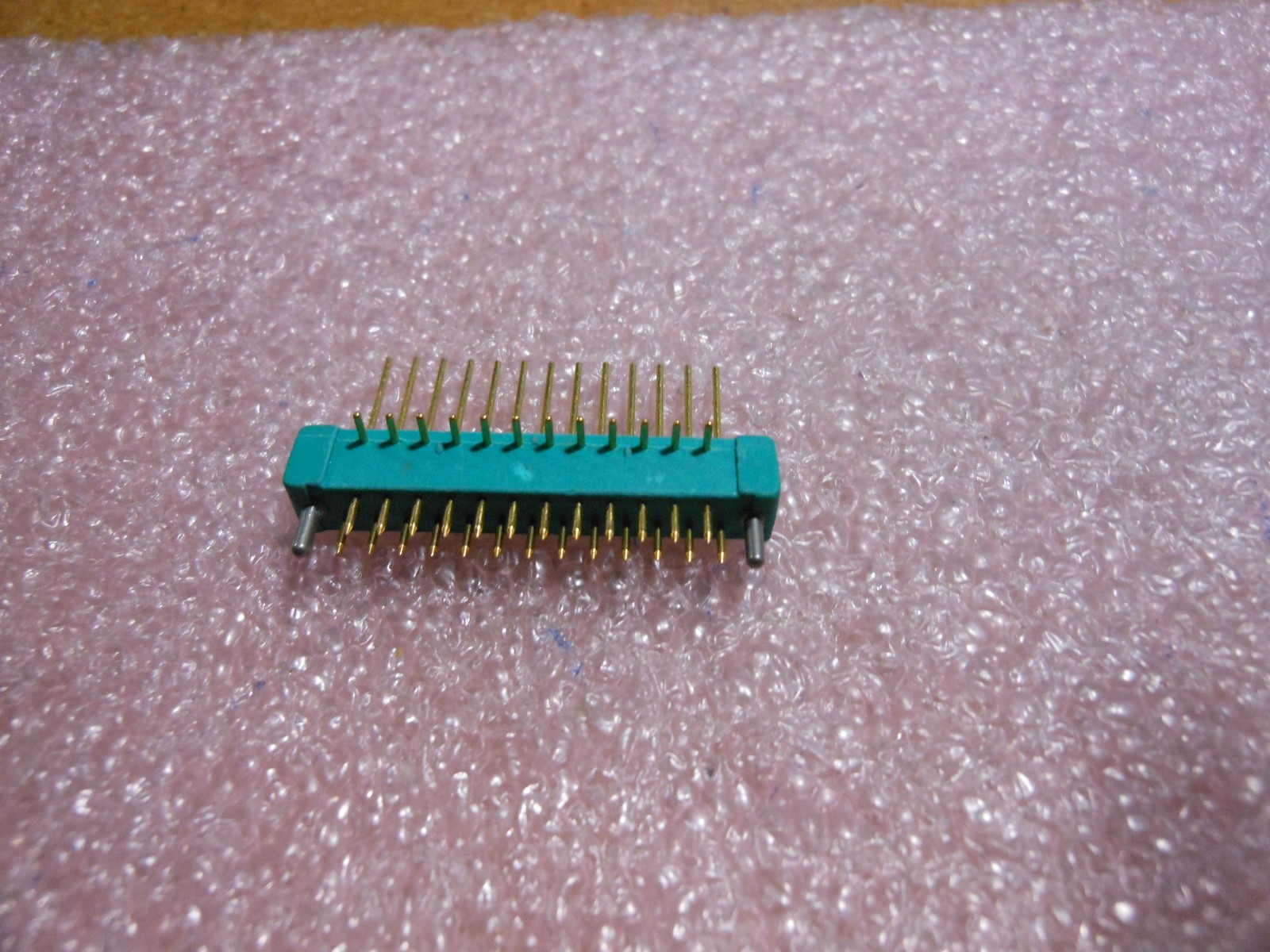 CINCH CONNECTOR PART # 215-01-25-003 NSN 5935-01-005-9640
