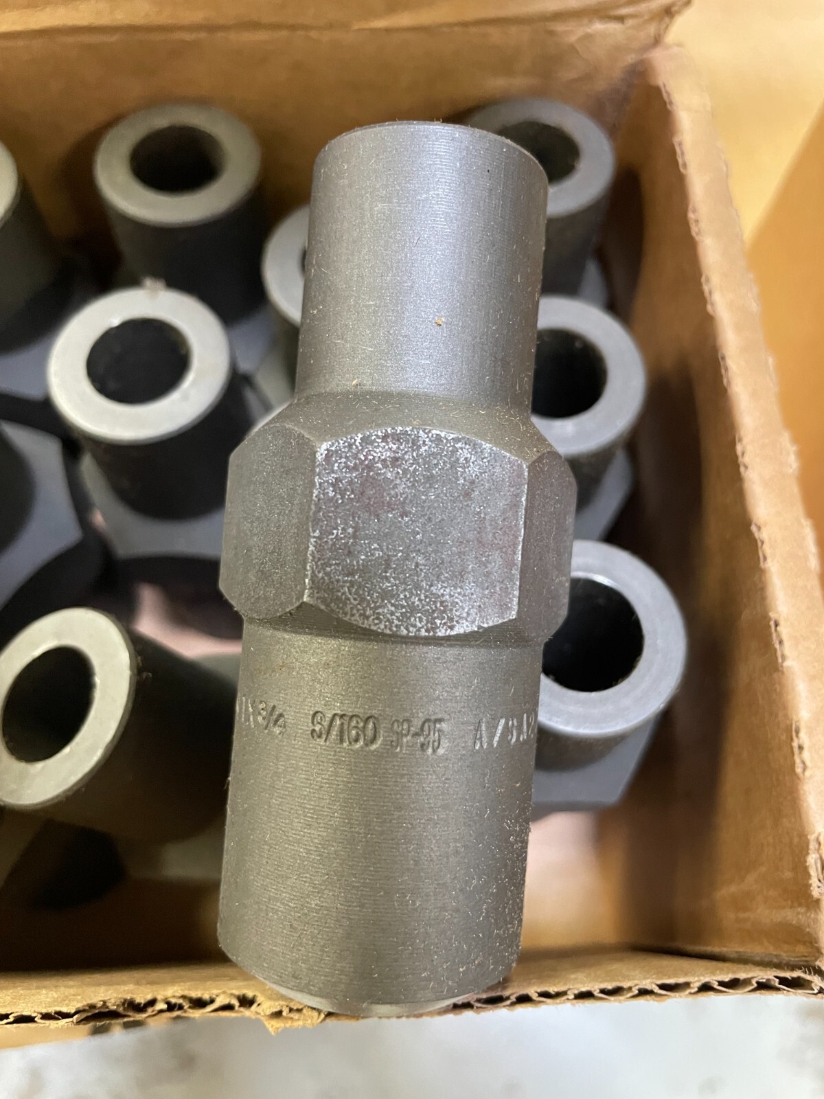 SWAGE NIPPLE 1″ x 3/4″ Schedule 160 Concentric Bevel x Plain End A234 WPBN SP95