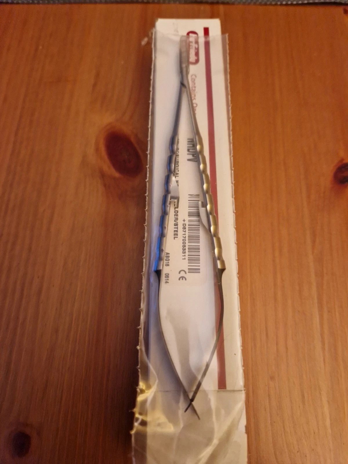 Hu Friedy Micro Straight Castro Needle Holder Diamond Dusted 18cm 7″ (NHDPV)