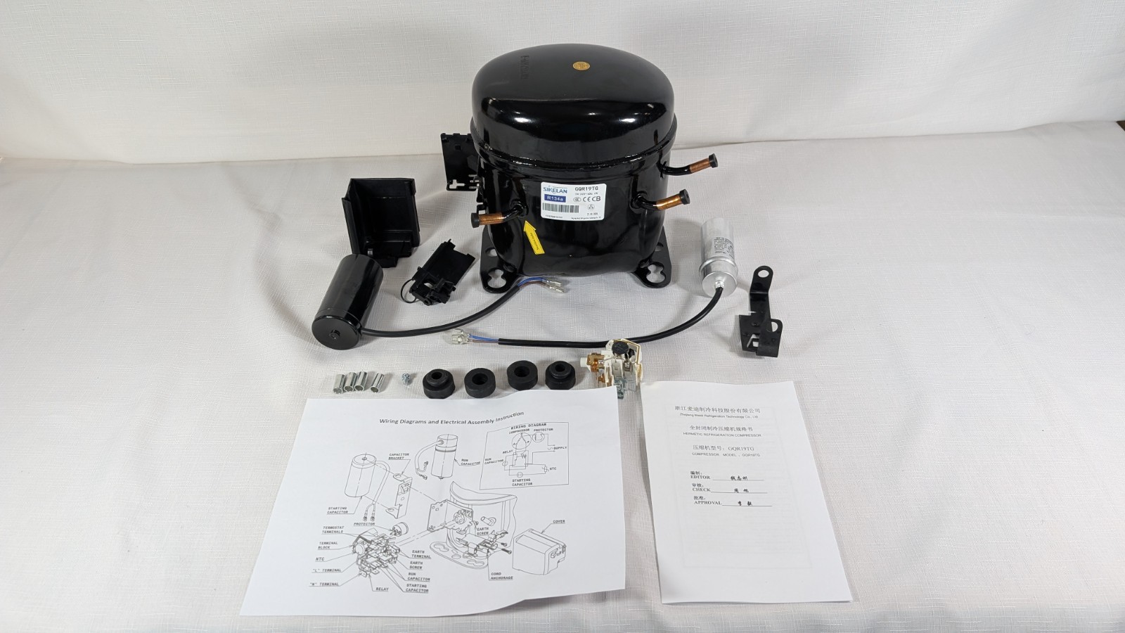 Sikelan GQR19TG Refrigeration Compressor 3/4HP 5613BTU 220-240V R134a HBP