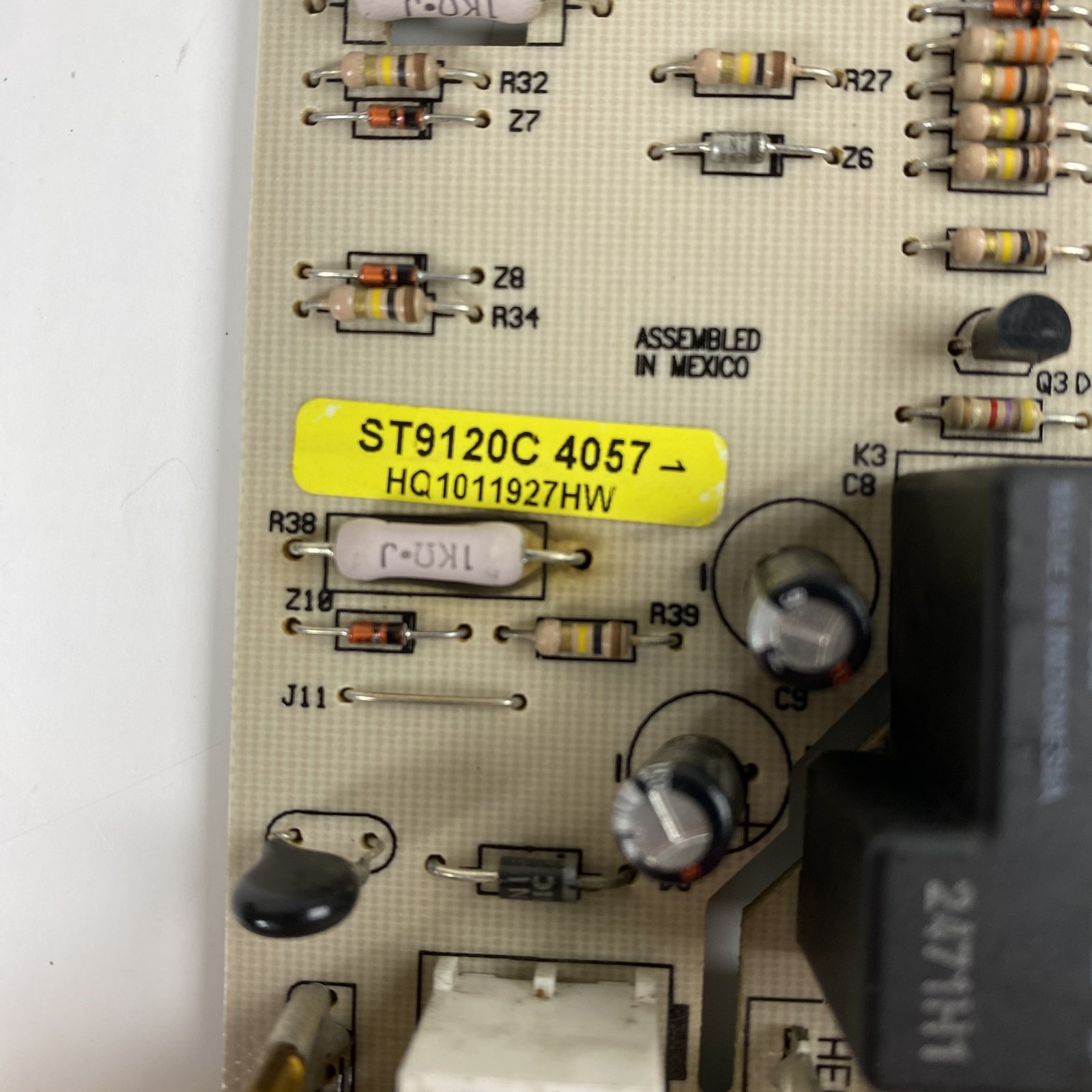 Honeywell ST9120C 4057 Furnace Control Circuit Board HQ1011927HW – Used