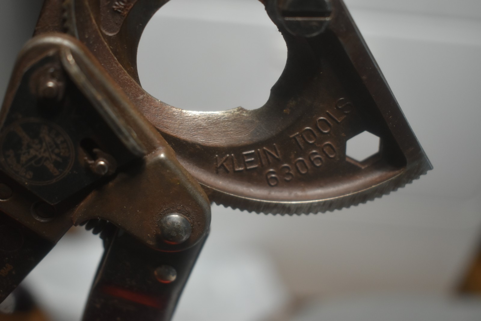 KLEIN Tools 63060 Ratcheting Cable Cutter – Made in Germany Free delivery