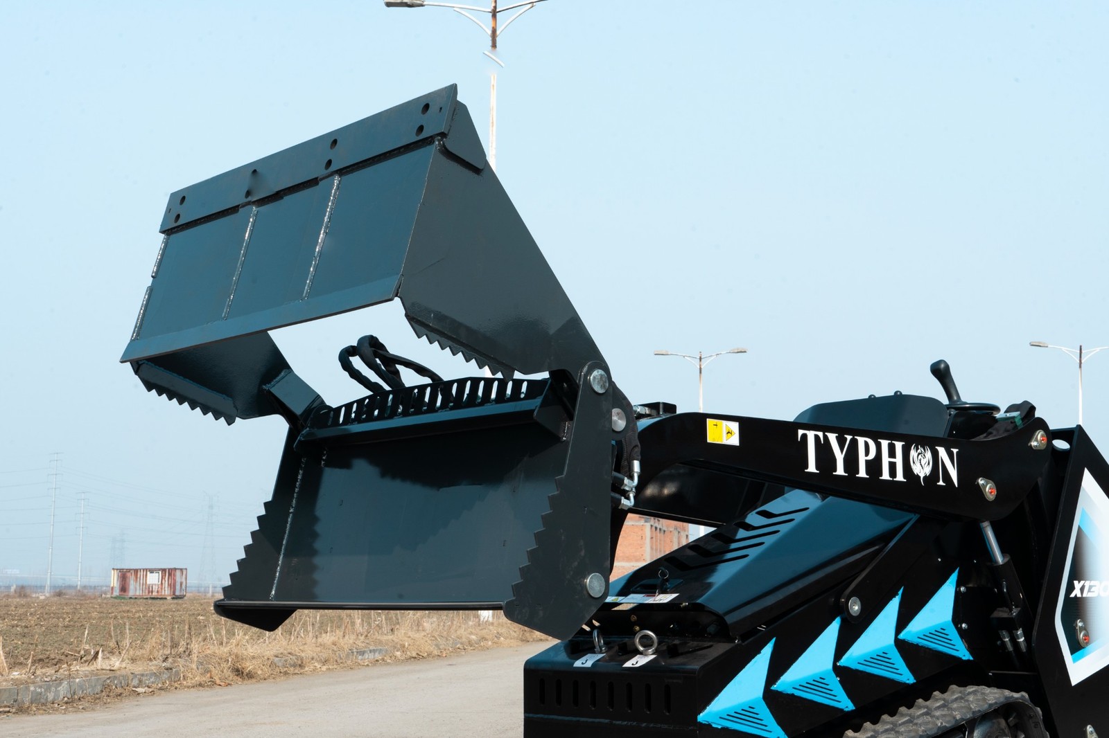 4-In-1 Combo Mini Skid Steer Bucket attachment for TYPHON STOMP X1300 &STOMP 509