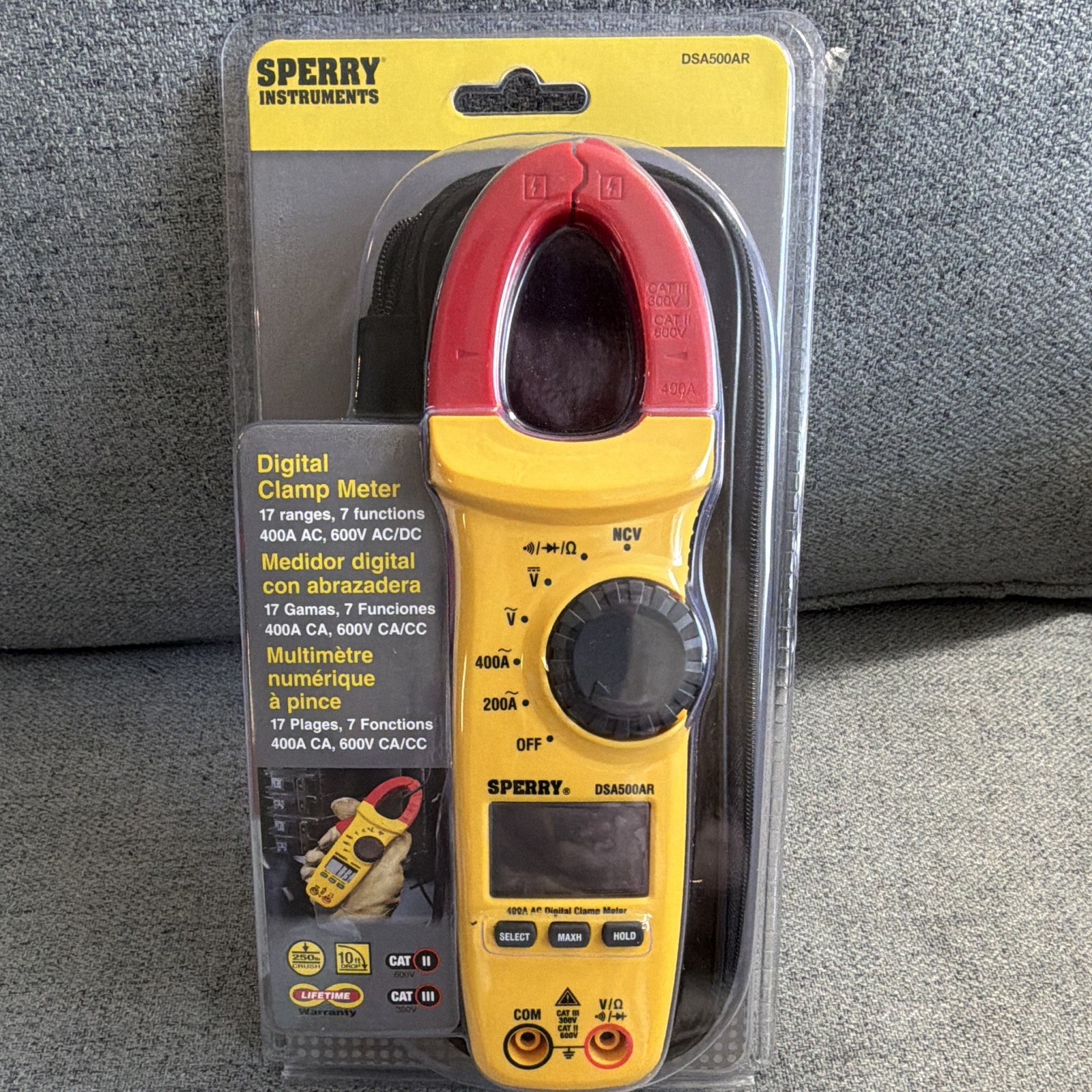 Sperry Instruments DSA500AR Digital Clamp Meter CAT III 600V 400A NCV Hold