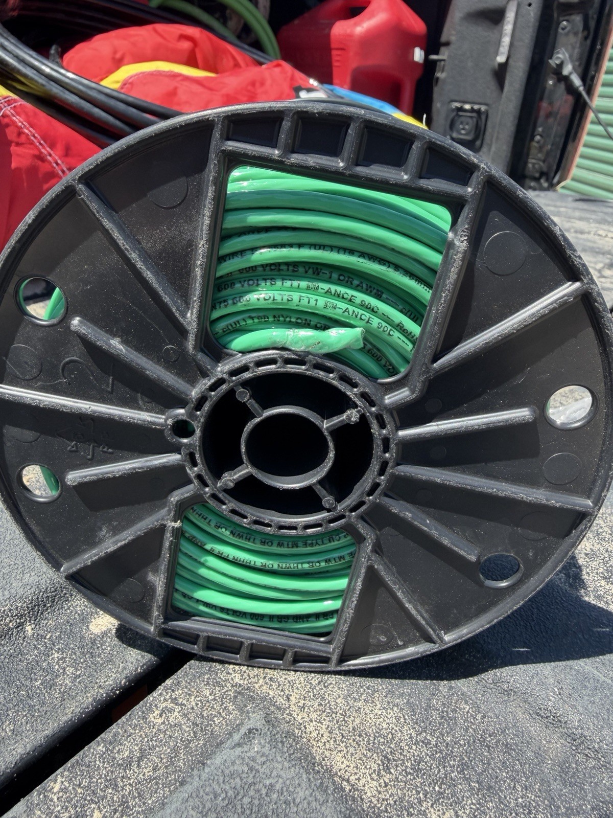 Southwire 10 AWG Stranded Copper Wire, THHN PVC/Nylon, Green, 500 ft
