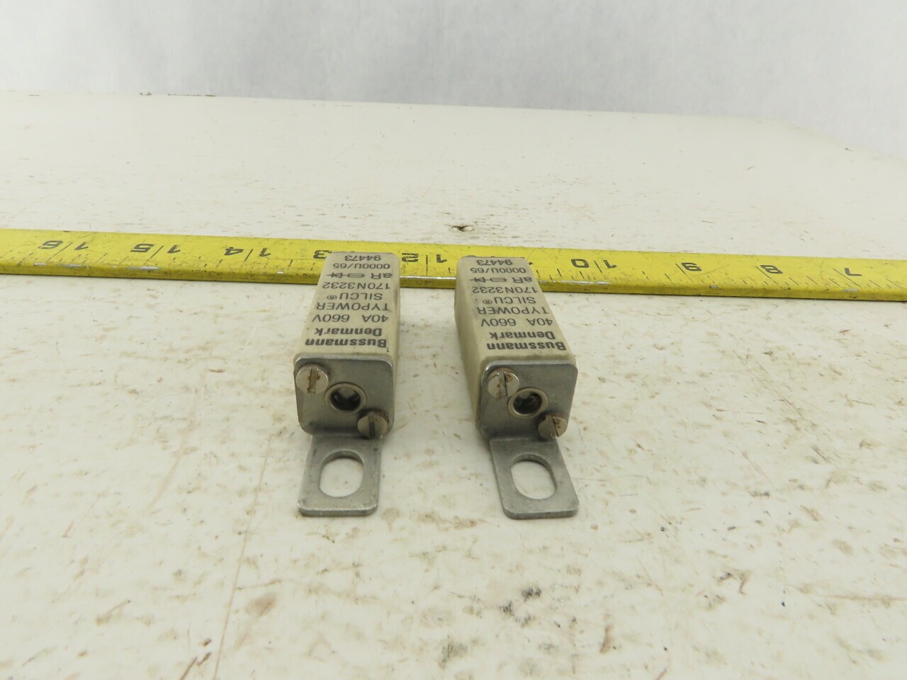 Bussmann Denmark 170N3232 Fuse 40A 660V Lot of 2
