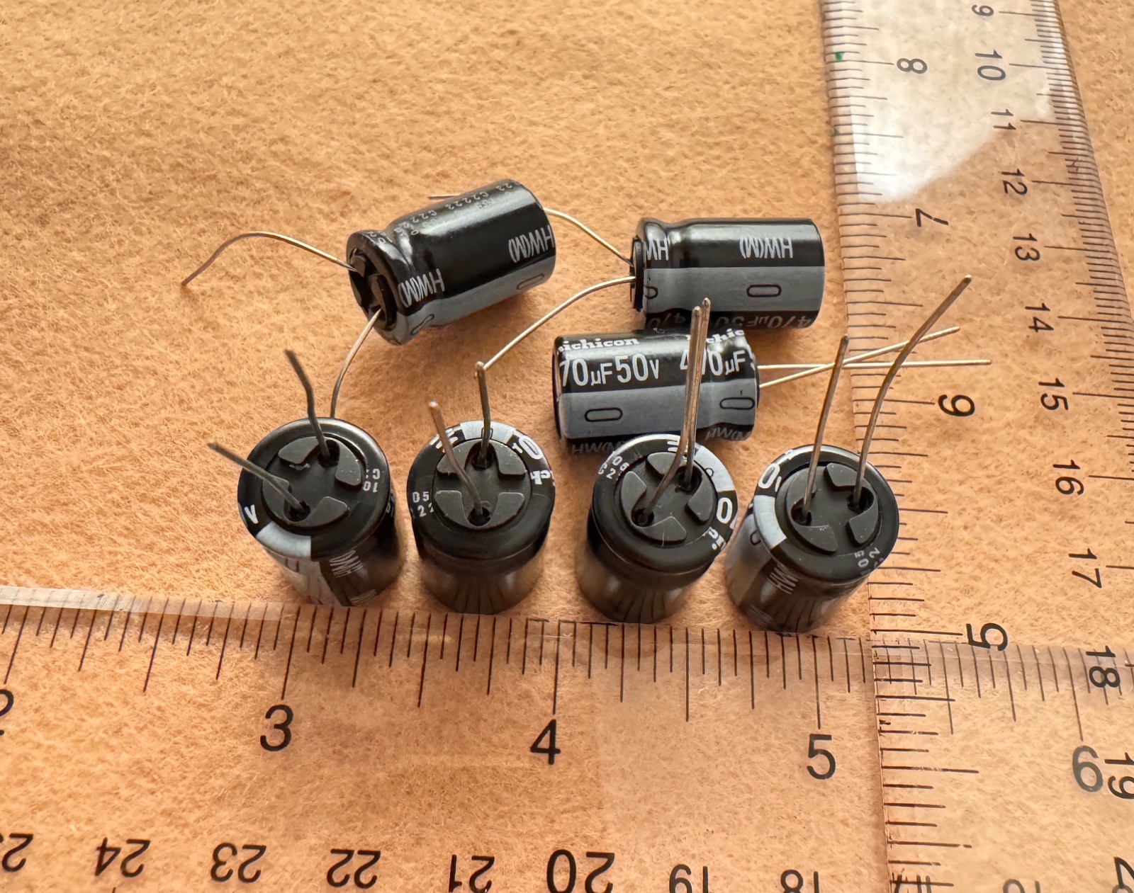 Nichicon UHW1H471MHD6 Radial Capacitor,470uF,50V,±20%,ESR=27mΩ,10000Hrs Lifetime