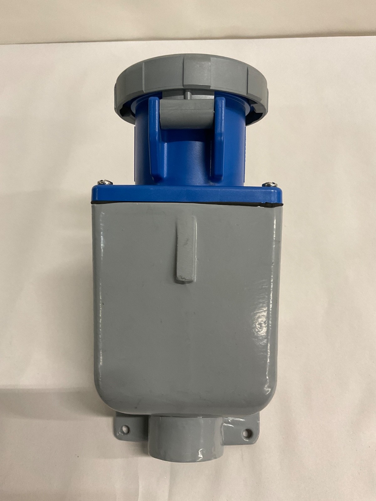 Hubbell HBL560R9W Female Receptacle 60A 4 Pole 5 Wire w/ Box 560R9W