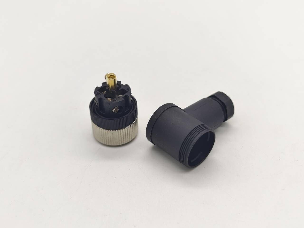 M12 5-pin Female 90-Degree A-Code Unshielded Screw-Joint Connector for Sensor