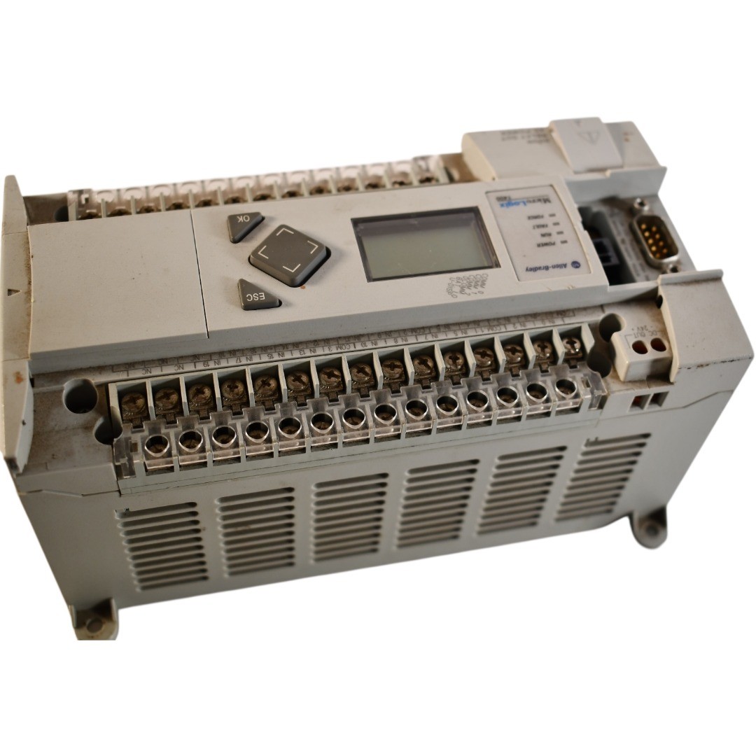 Allen Bradley 1766-L32BWA MicroLogix 1400 PLC 120/240V AC 32-Point