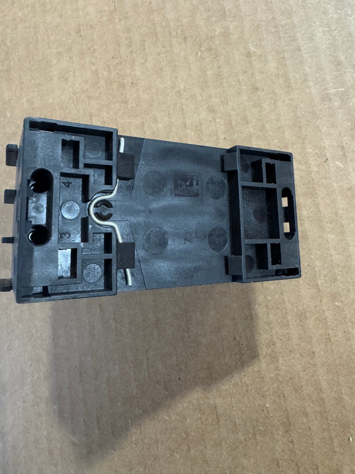 Siemens 3RV2011-1CA10 Circuit Breaker Overload 1.8A to 2.5A Din Rail Mount New