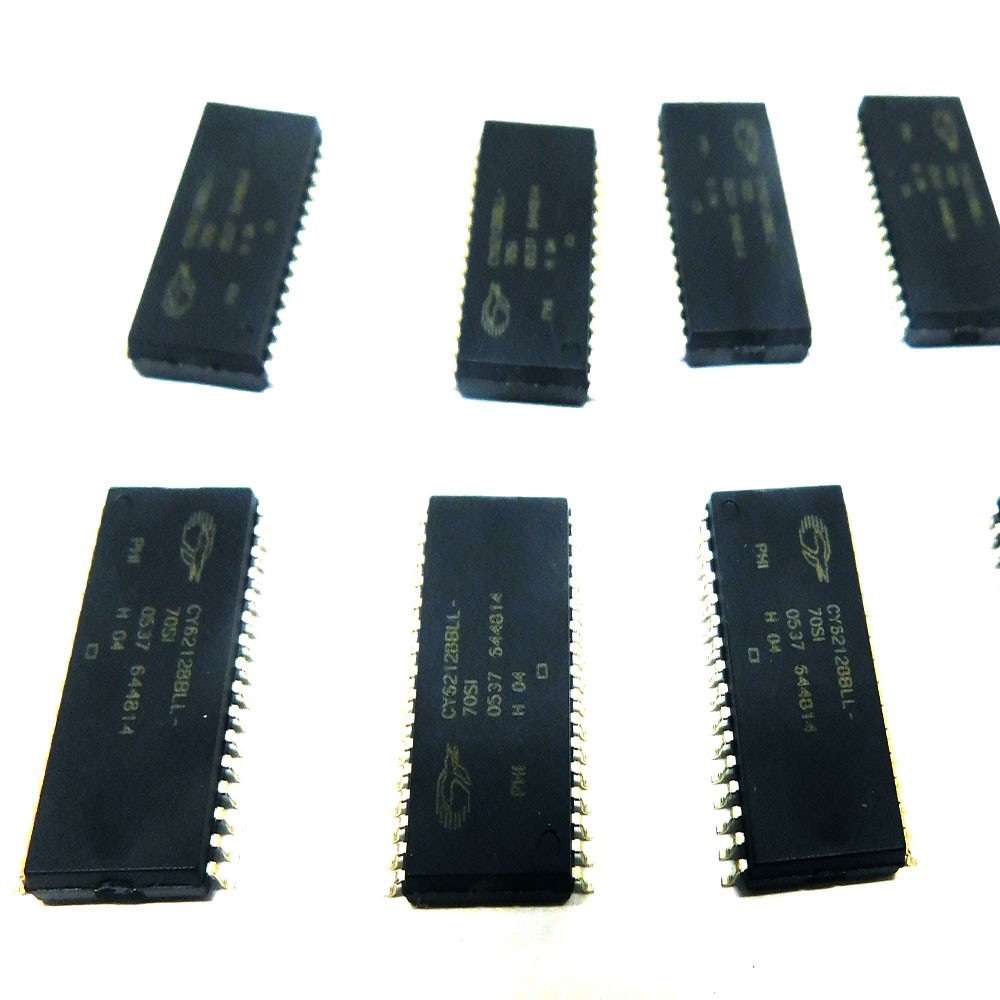 (Lot of 50) Cypress CY62128BLL 128K X8 CMOS Staic RAM IC Chip 4.5-5.5V Operation