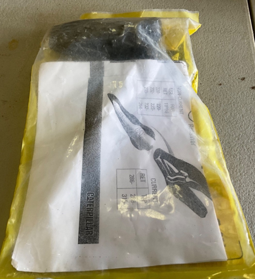 CAT 220-9130 Caterpillar Part Retainer Get NIP