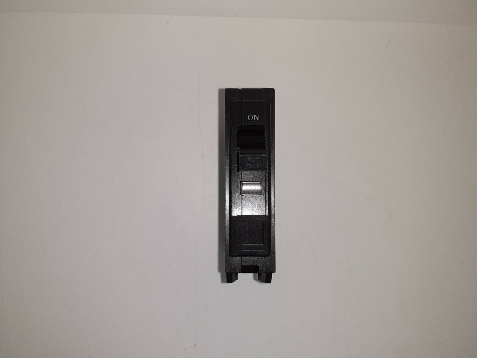 Square D QO130 30 Amp 1 Pole Plug In Circuit Breaker