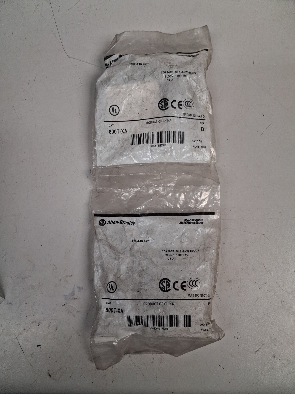 Allen Bradley 800T-XA Block 800TXA Ser D(LOT OF 2)