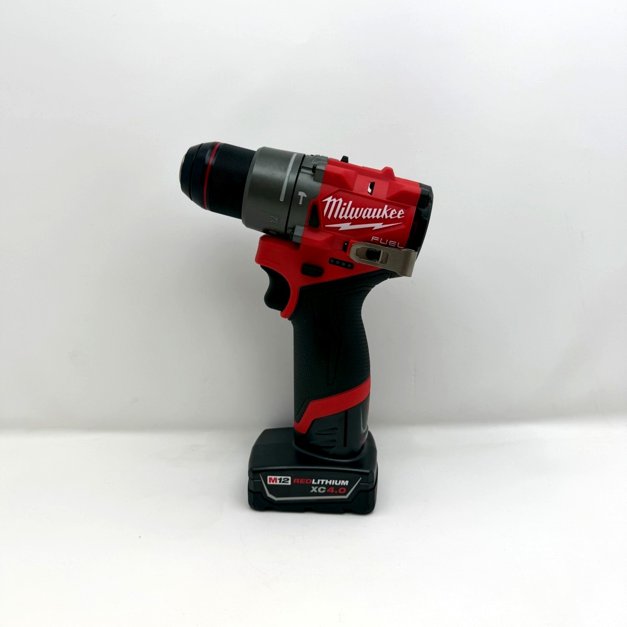 Milwaukee Fuel M12 (3404-20) – 12V 1/2″ Hammer Drill Driver w/ XC 4.0 Battery