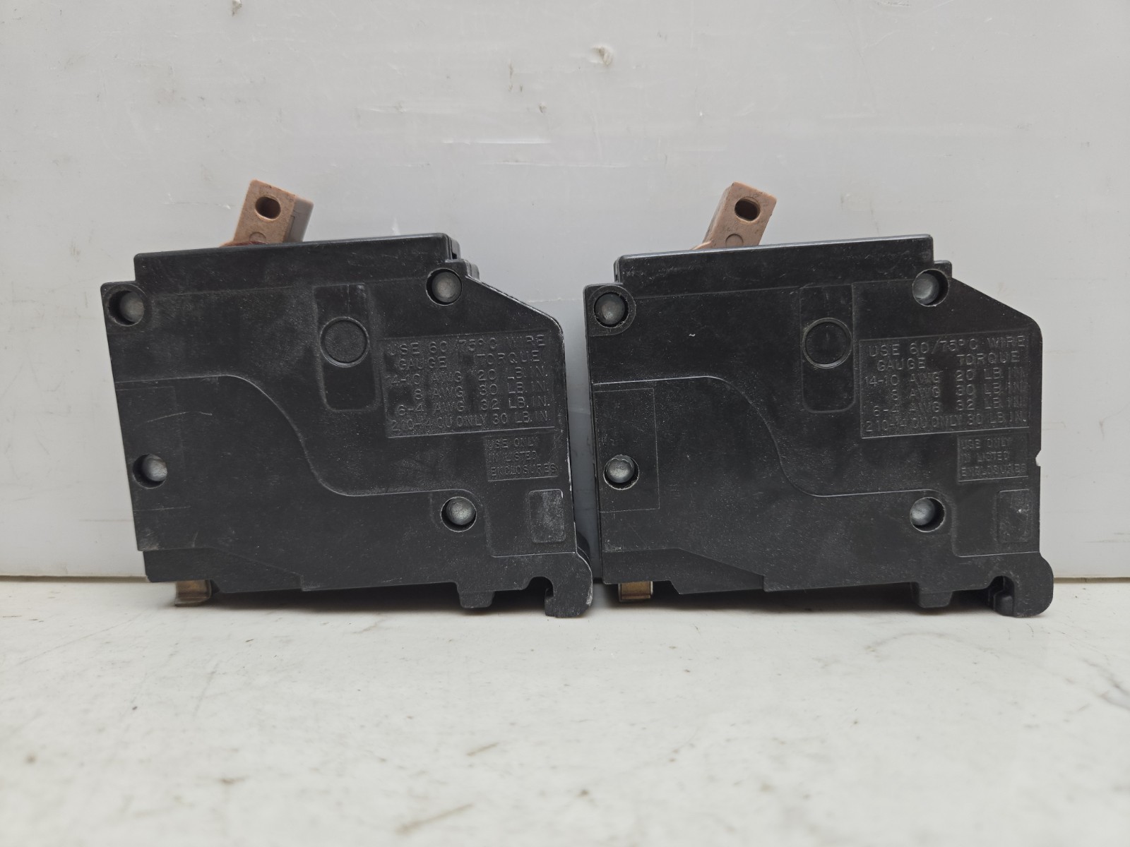 Mixed Lot of 12 Single Pole Circuit Breakers 15A Eaton Cutler Hammer Square D