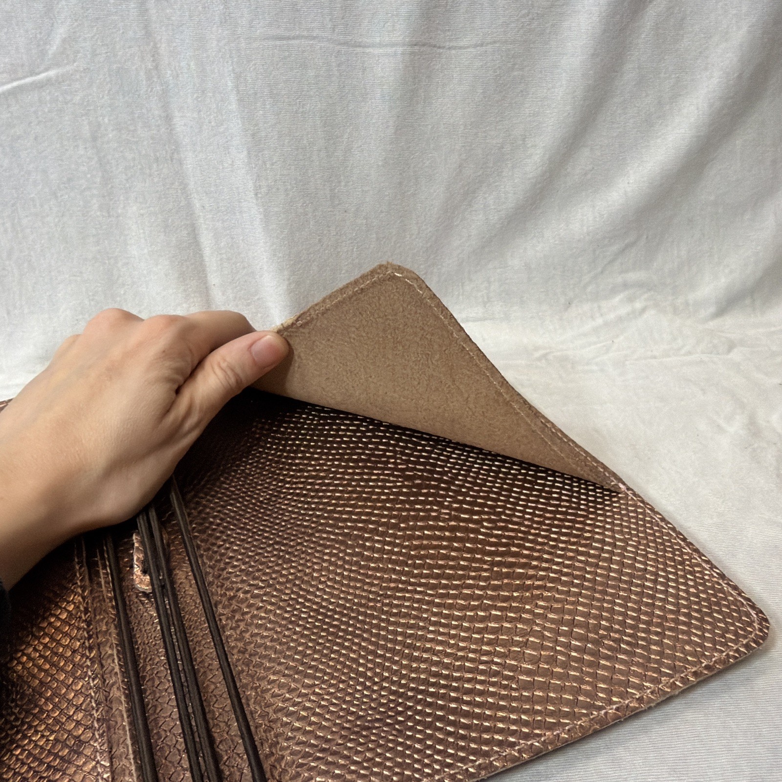 Planner Perfect Brand Traveler’s Notebook – Metallic Rose Gold Snakeskin Texture