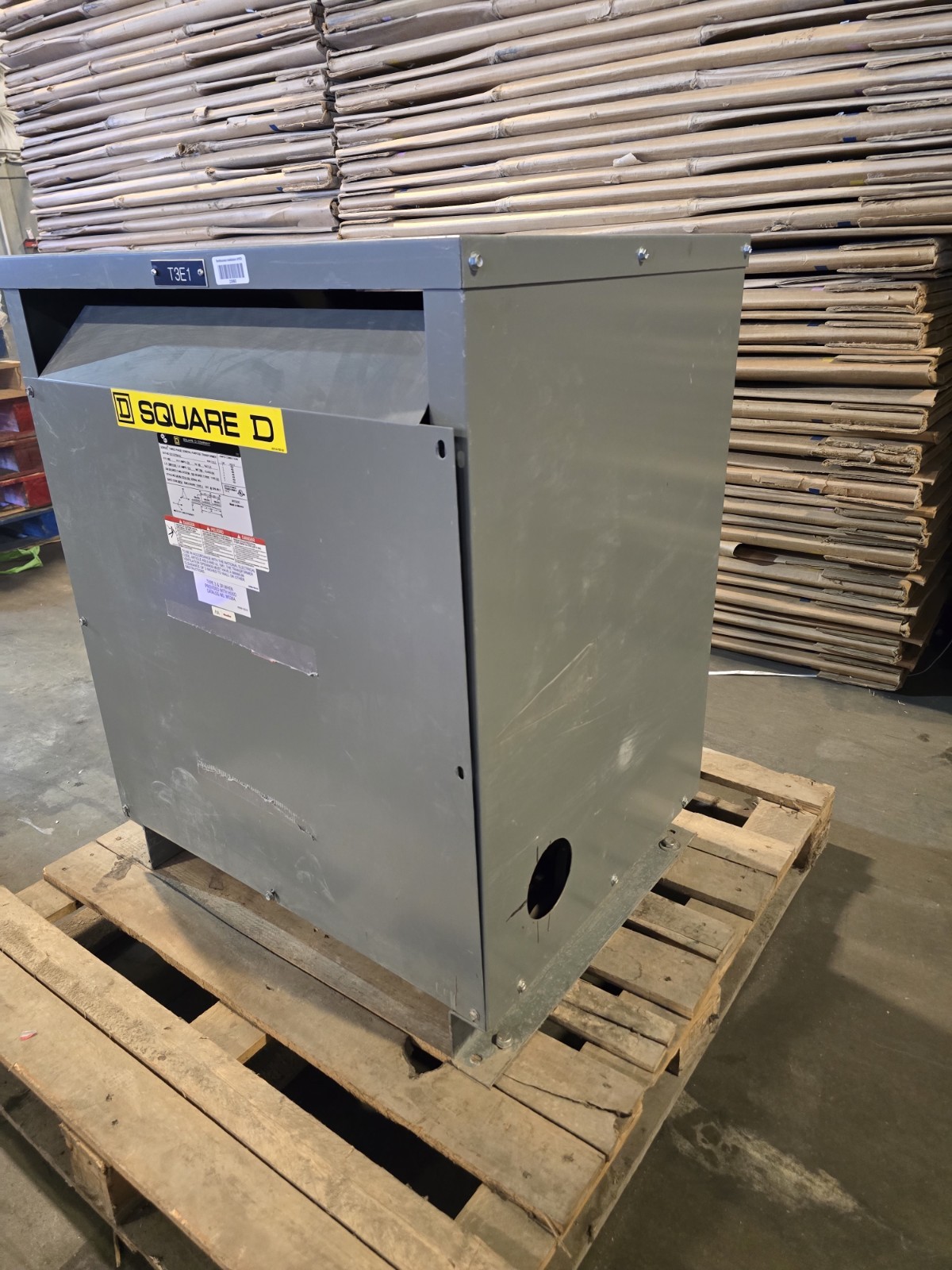 Square D 112.5 KVA Transformer 480V to 208Y/120V 3PH EE112T3HCU Copper CU