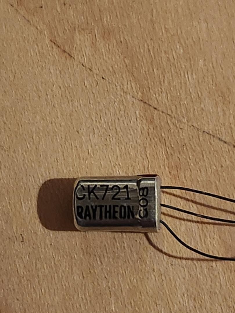 CK721 RATTHEON GERMANIUM TRANSISTOR, NOS