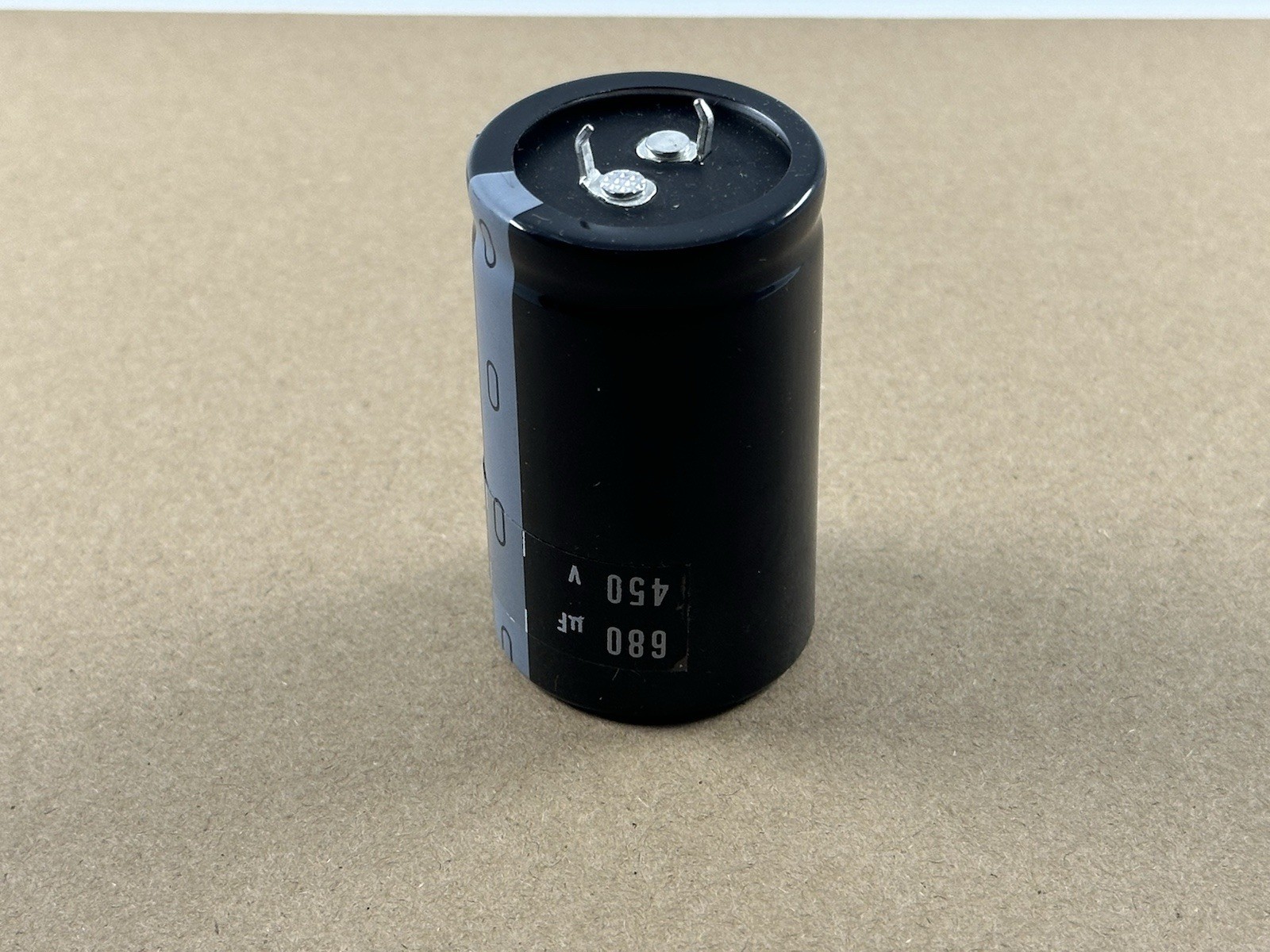 GM 680uF 450V 30×50 Snap-in Aluminum Electrolytic Capacitor