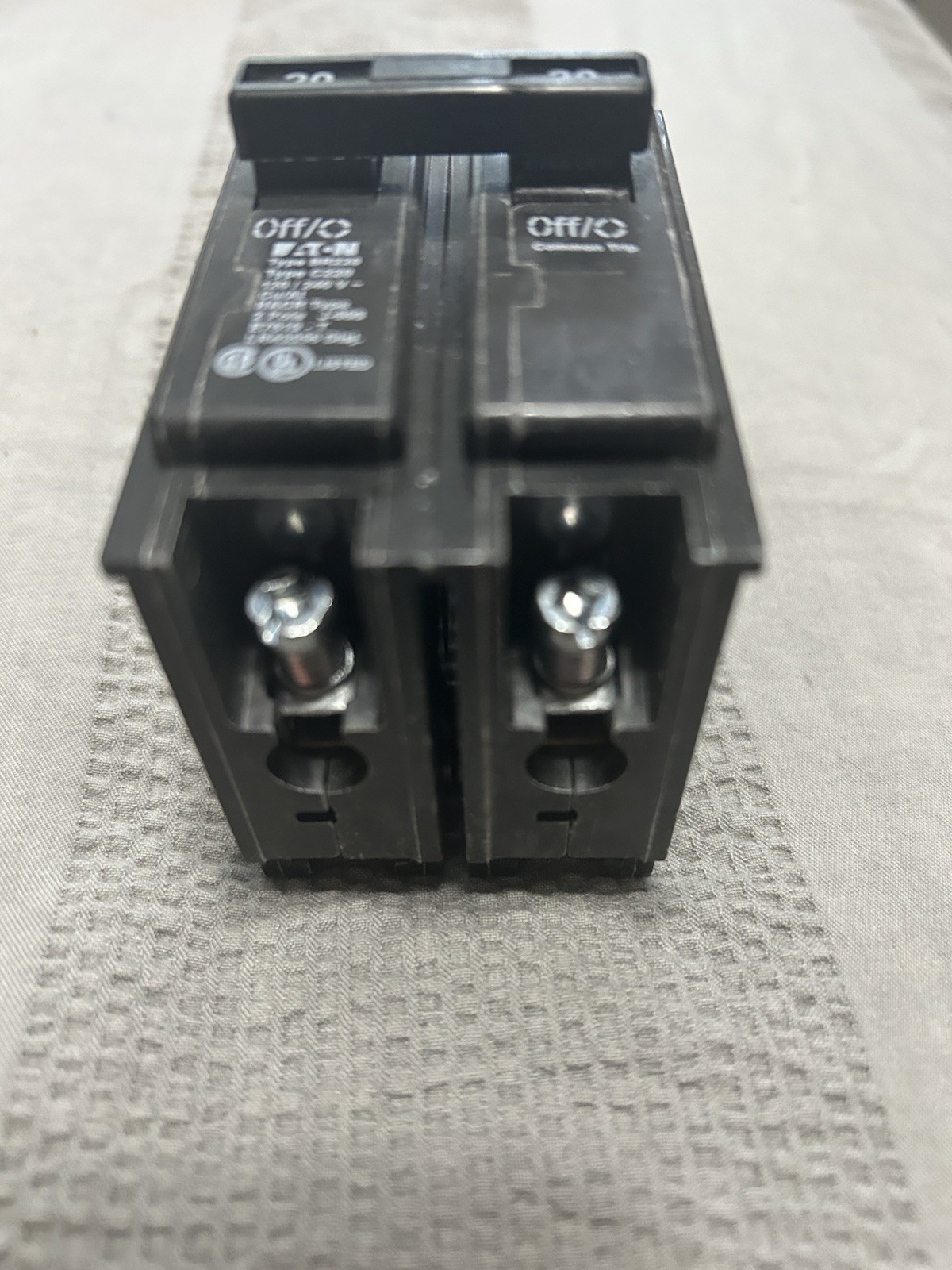 Eaton BR2020 Tandem Circuit Breaker 120/240V 20A Dual Pole