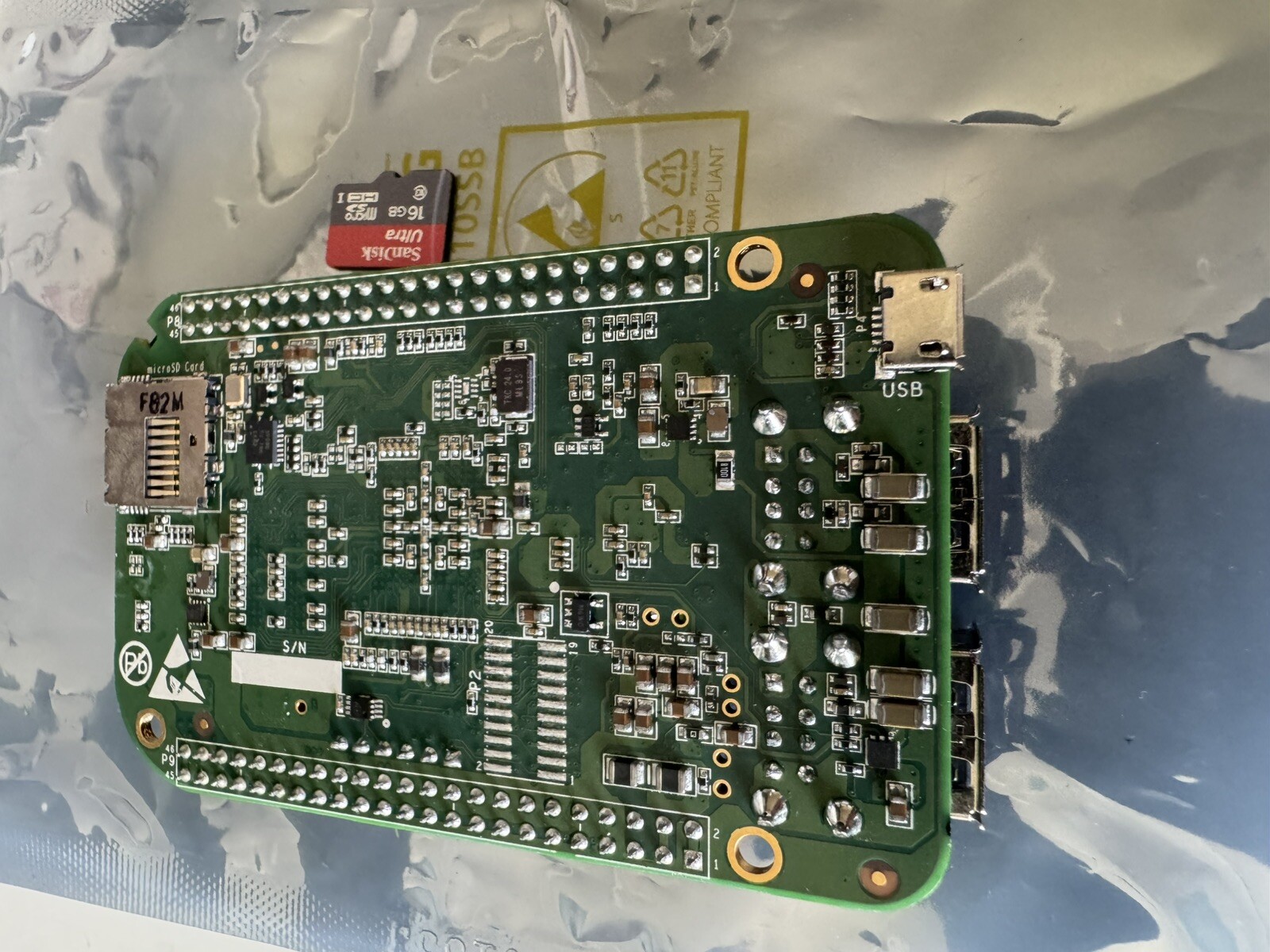 Seeedstudio BeagleBone Green Wireless Single Board Computer w/16gb Micro SD