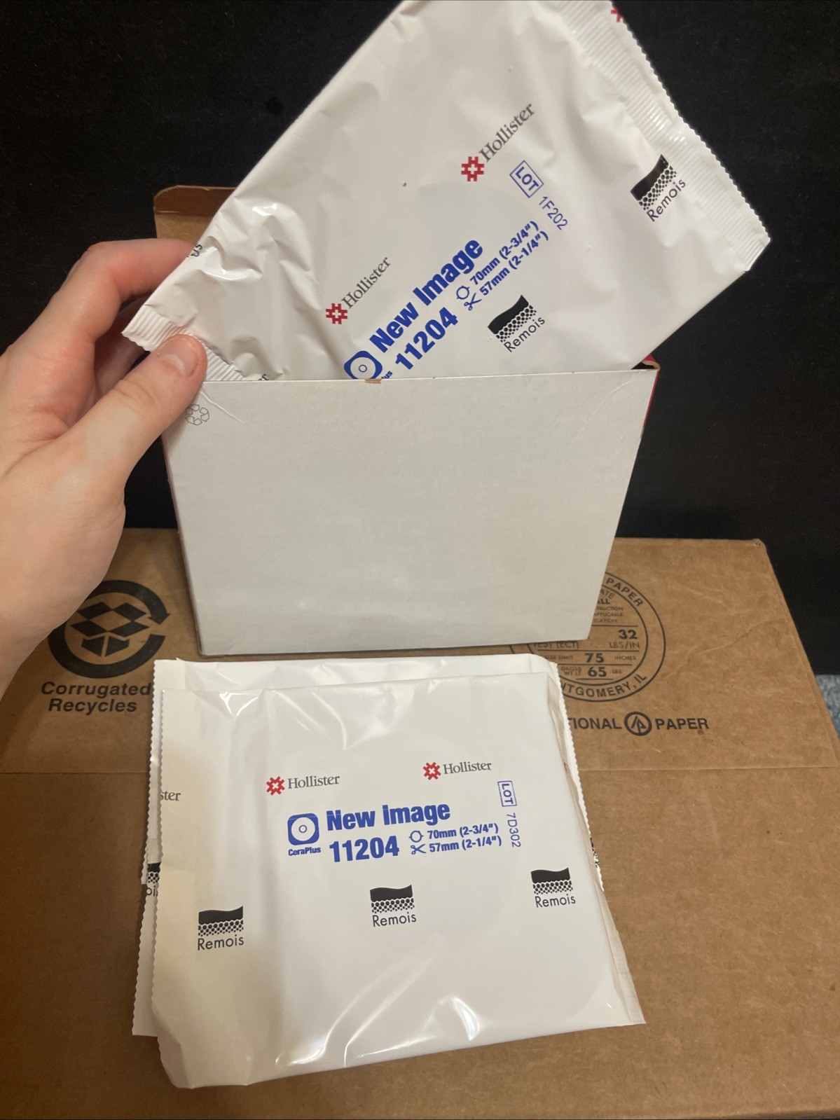 1 Box With 9 Units:Hollister 11204 New Image CeraPlus Flat Skin Barrier, 2 3/4»