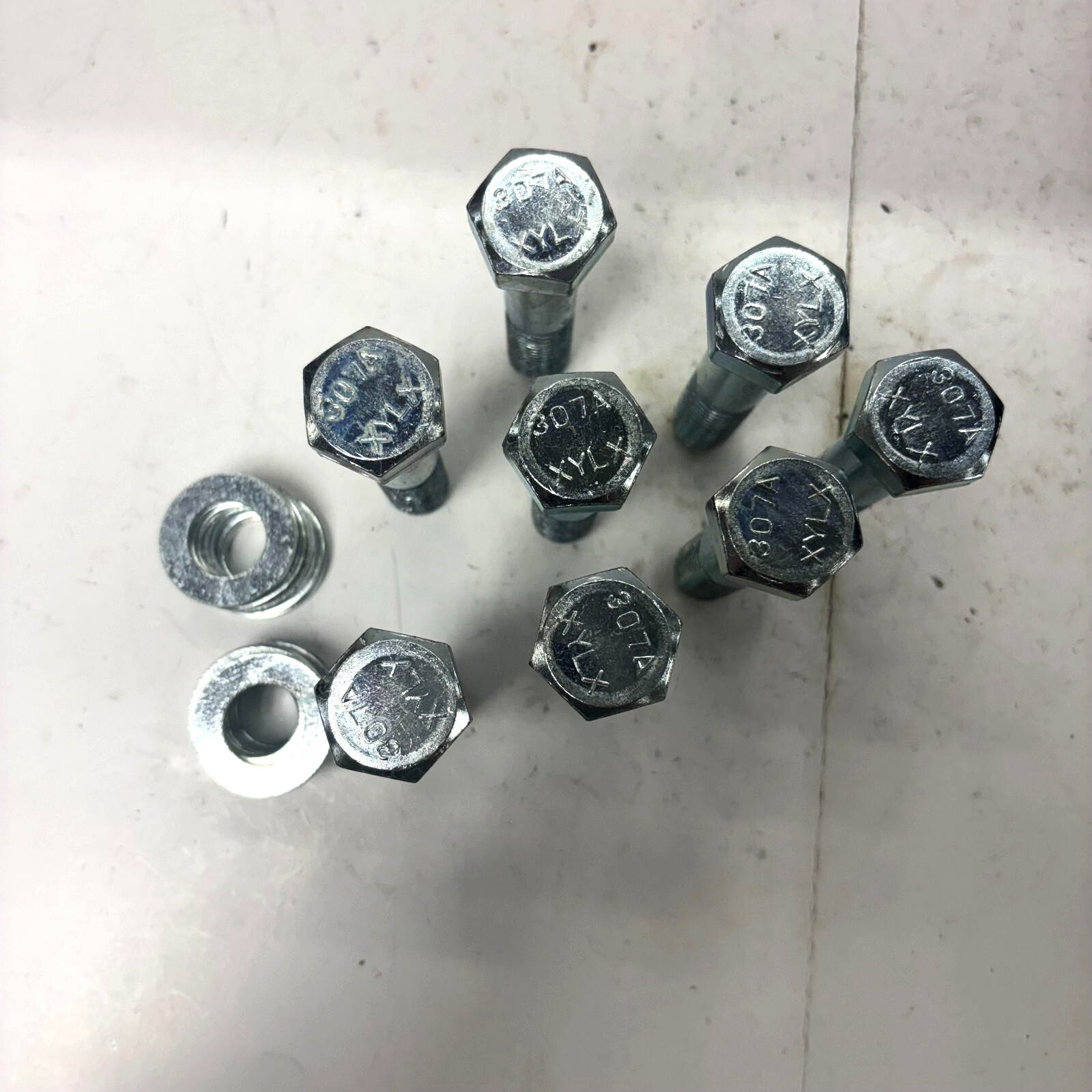 307A ZINC PLATED STEEL BOLT SIZE 5/8IN-10X4-1/8IN WASHERS ID 7/8IN LOT OF 32