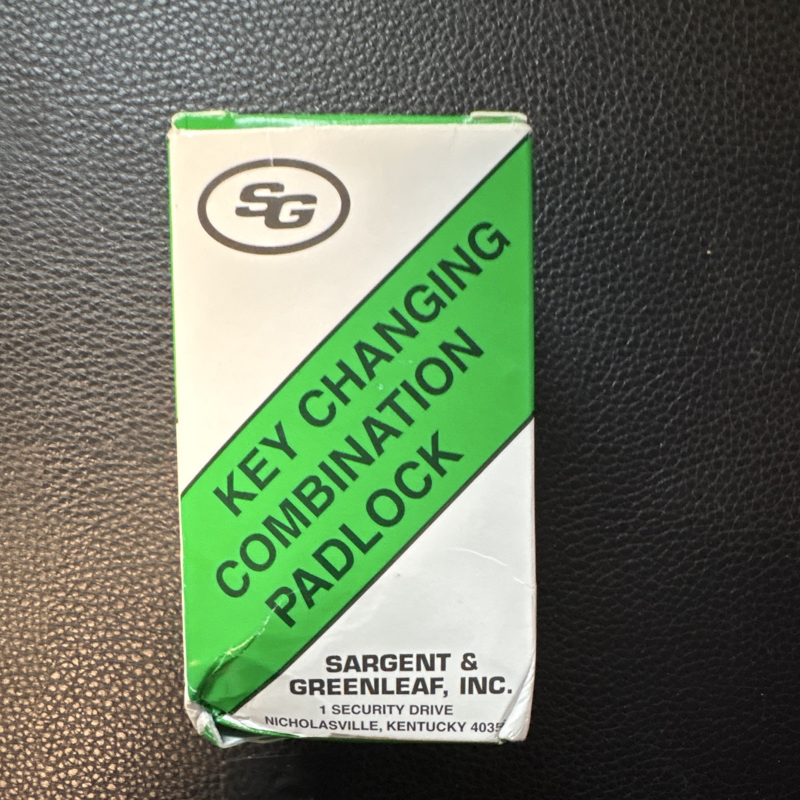 Sargent & Greenleaf FFP110G Key-Changing Combo Padlock DE Keyway Rekeyable
