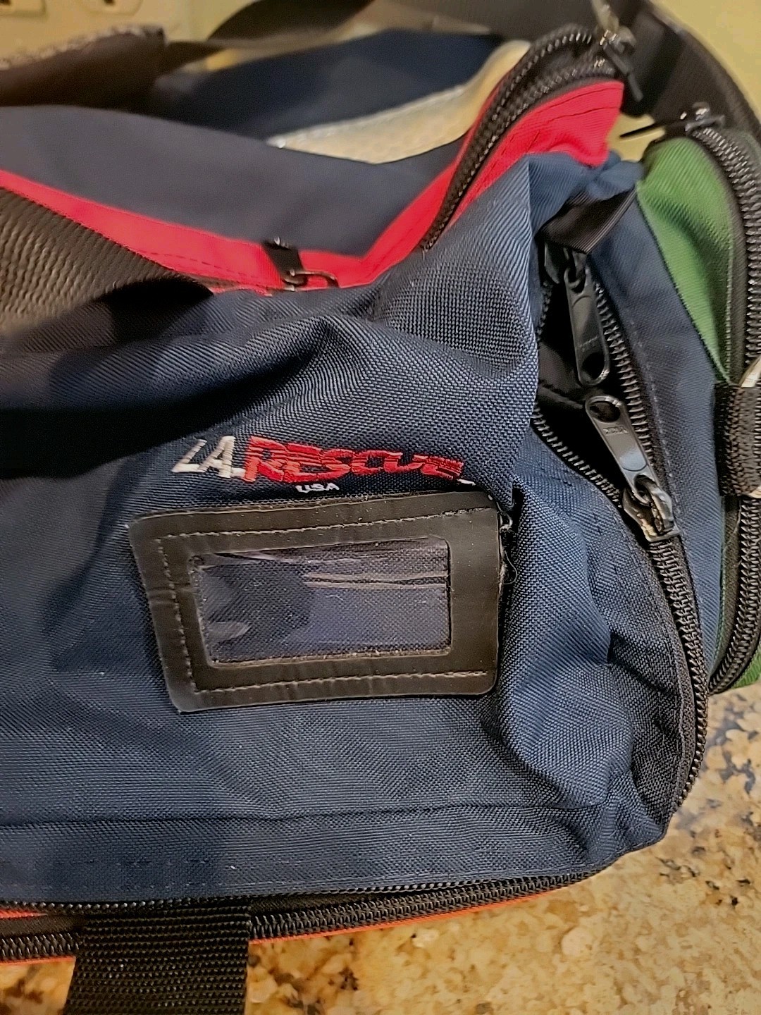 LA Rescue USA O2 To Go Plus EMS Bag. Multicolor Reflective Over $200 Retail