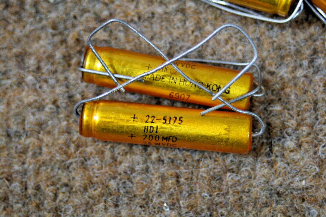Pack 10 200uF 25V Axial Electrolytic Capacitor Volts DC 200mfd 25VDC