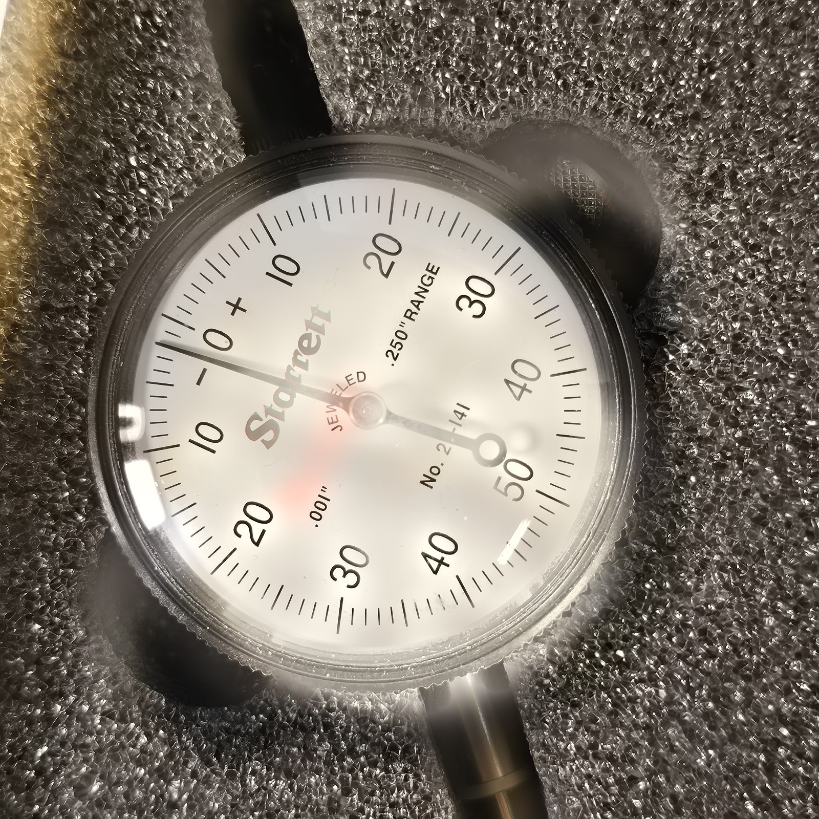 Nice Starrett 53240 25-141J Dial Indicator 0-.250″ Range 0.001″ Graduation Lug