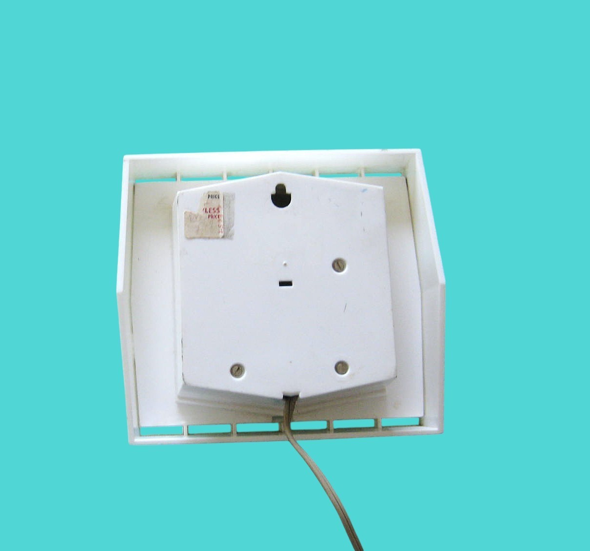 Off-White Westclox Vintage Kitchen Wall Clock; «Melody» Model; Works; Flaws