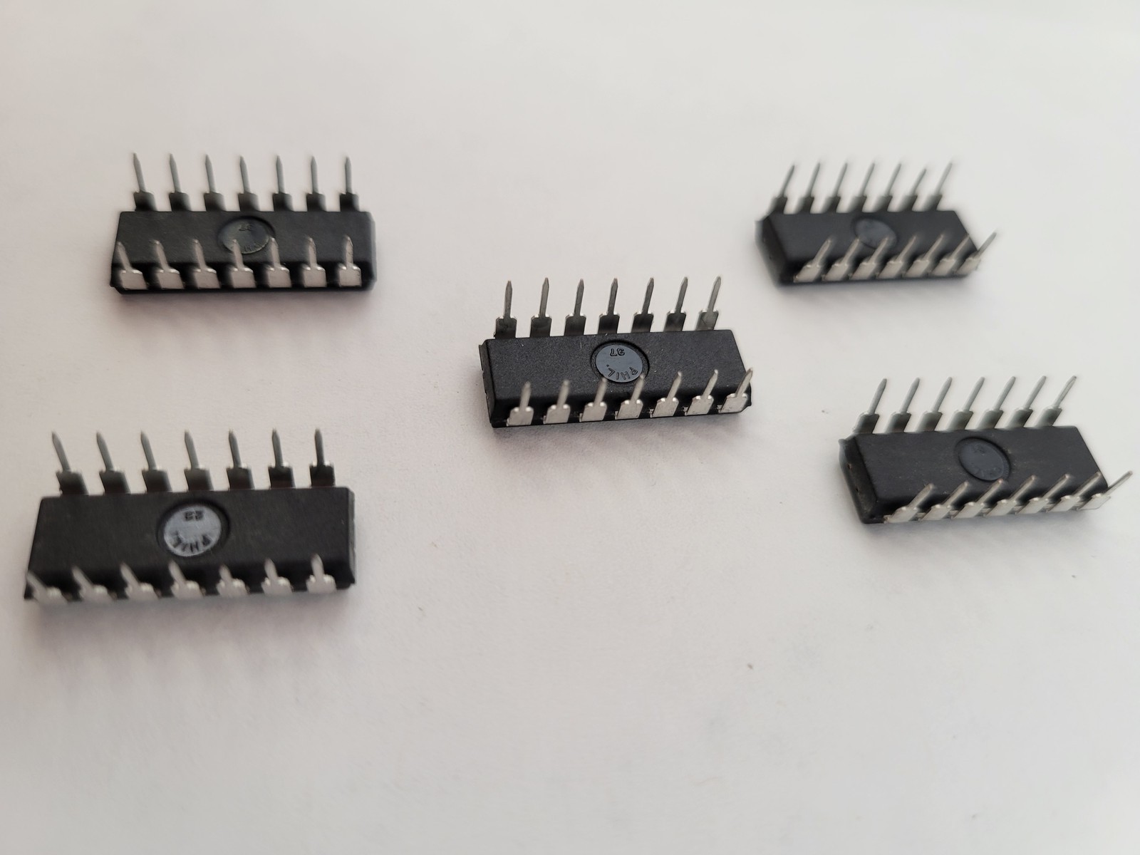 5Pc Motorola MC14013BCP Integrated Circuit Chip Dual Type D Flip-Flop