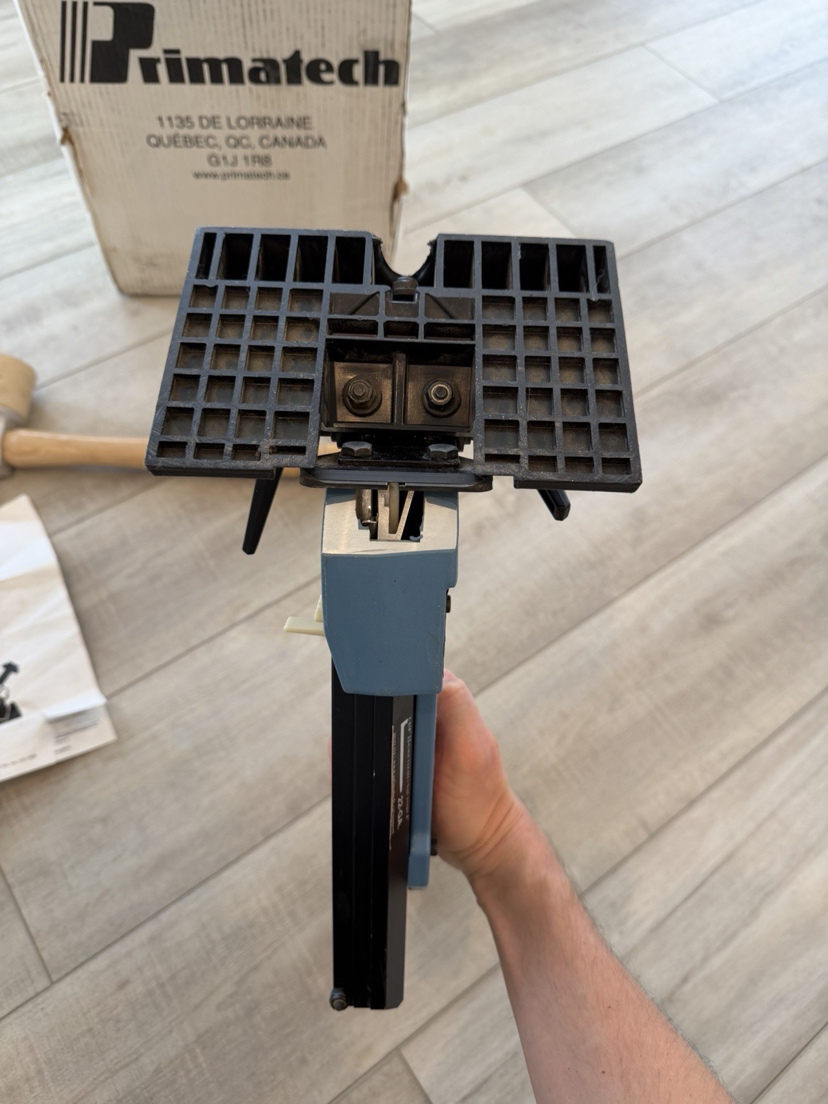 Primatech 610 Hardwood Floor Nailer Great Condition + 2 Boxes 1-1/4 Nails Mallet
