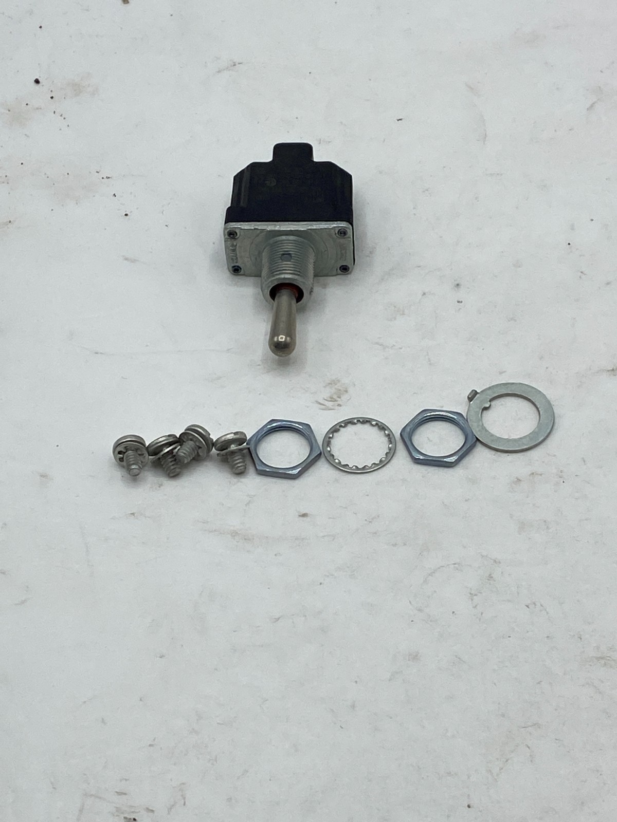 HONEYWELL 1NT1-7 TOGGLE SWITCH, MICROSWITCH, (ON)-OFF-(ON) 1NT17