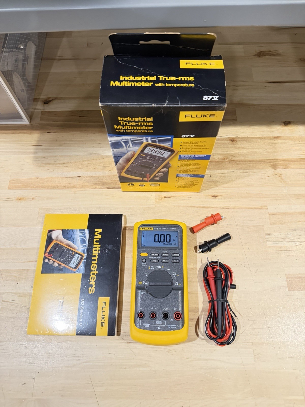 FLUKE 87V TRUE RMS MULTIMETER W/ LEADS (TESTED) SHIPS FAST