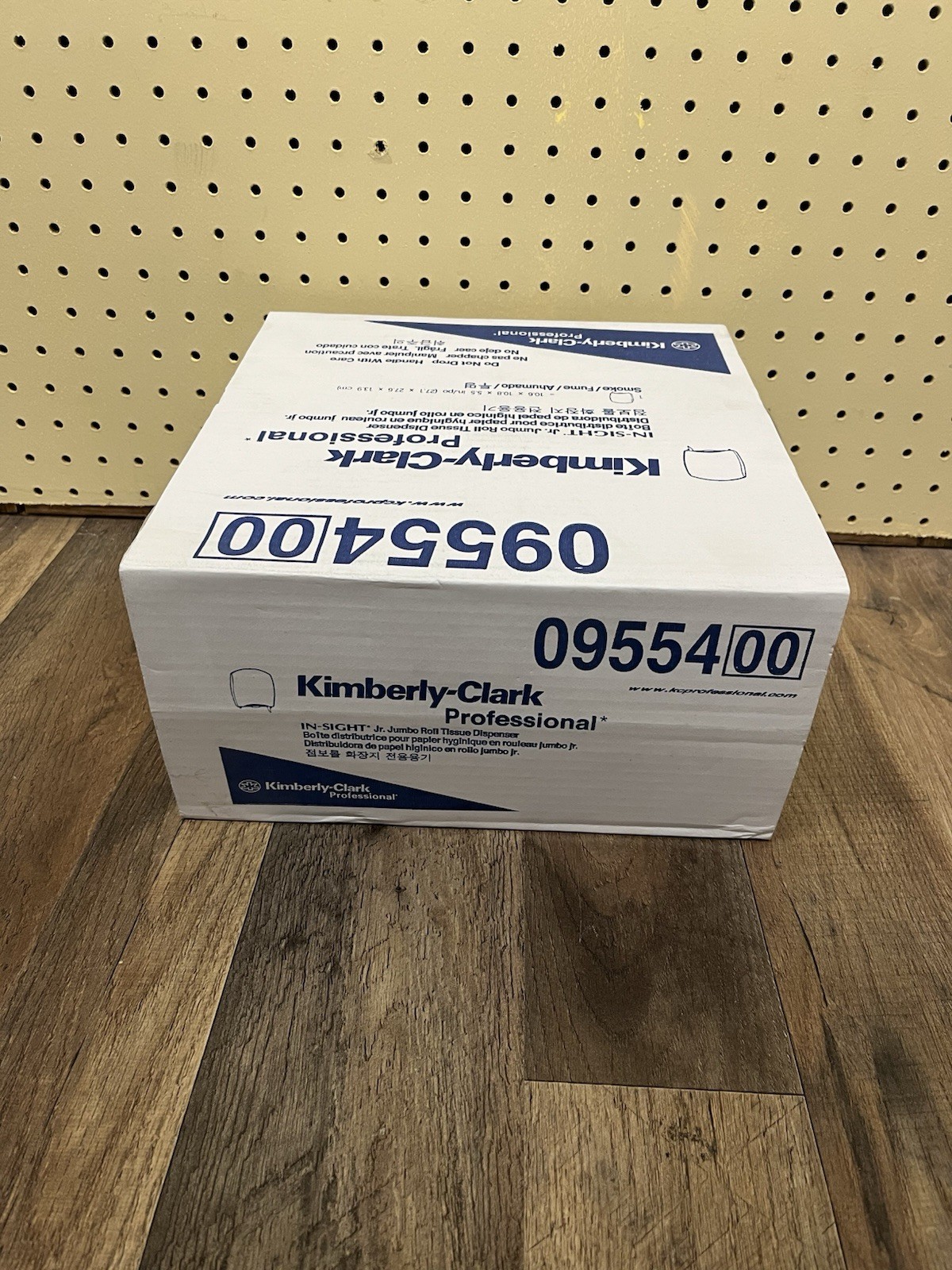 Kimberly-Clark In-Sight Jr. Jumbo Roll Tissue Dispenser – New, 09554-00