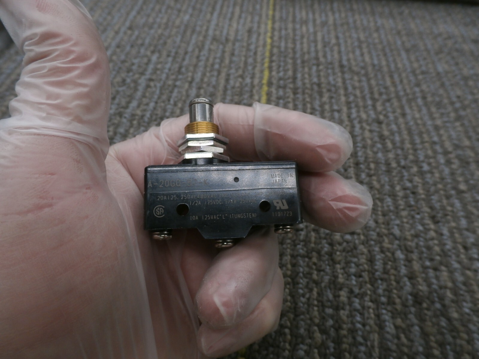 New OMRON ACTION SWITCH A-20GQ-B7-K 10A 125VAC