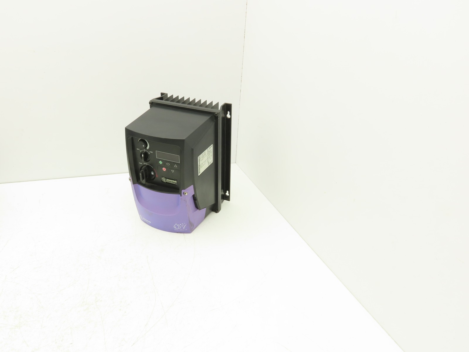 Intertek ODE-3-110043-101Y Optidrive E3 VFD 1HP 4.3A 115 1PH/3PH Variable Drive