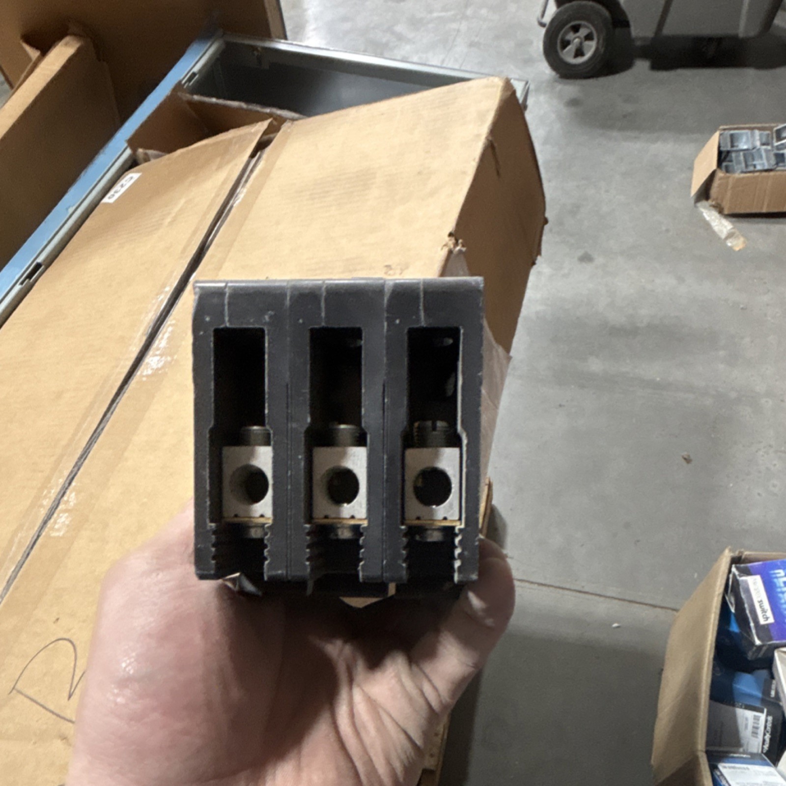 Square D EDB34035 Circuit Breaker 35A 3-Pole 480V AC Molded Case